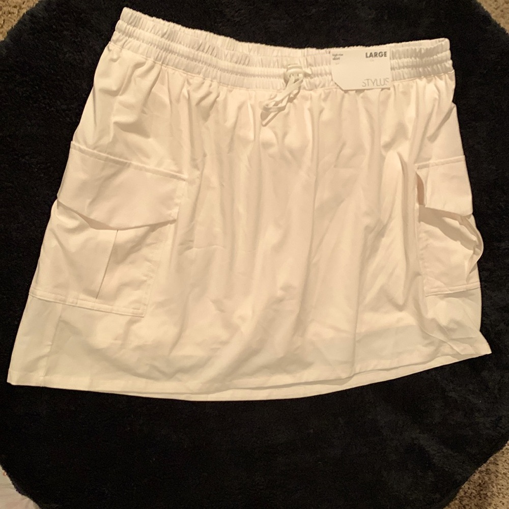 High rise cream color skirt